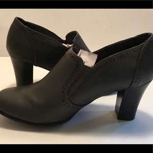 Rialto Women’s Shoes Size 8 - Bootie Style - Grey